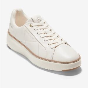 Women’s Cole Haan GrandPro Topspin Sneakers Ivory Quilted Leather Size 9.6. NEW!